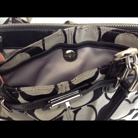 Sold - Picture 7 of 8